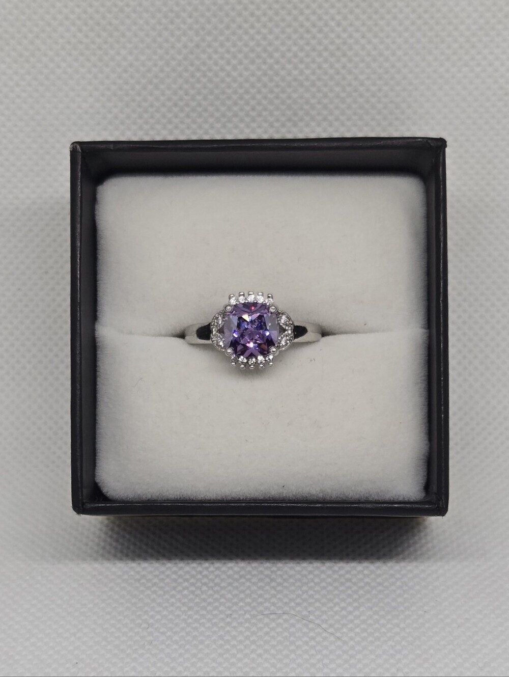 925 Sterling Silver Purple CZ Halo Ring Size 7